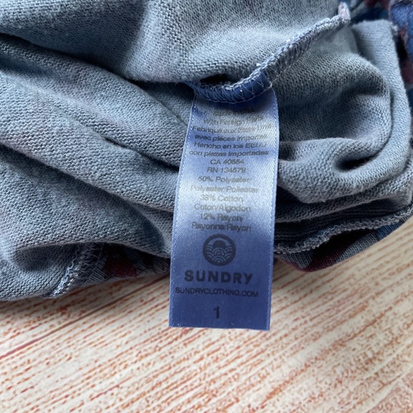 SUNDRY Anthropologie Paisley Raglan Floral Blue Short Sleeve Top - Picture 7 of 7